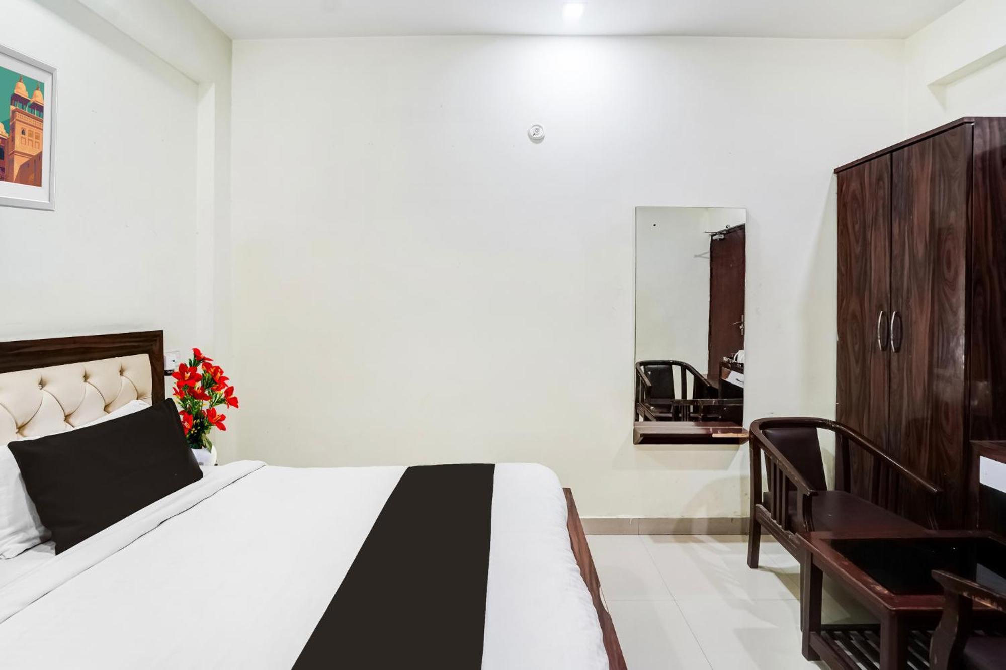 OYO 30849 Hotel Natraj INN Bijnaur Exterior foto