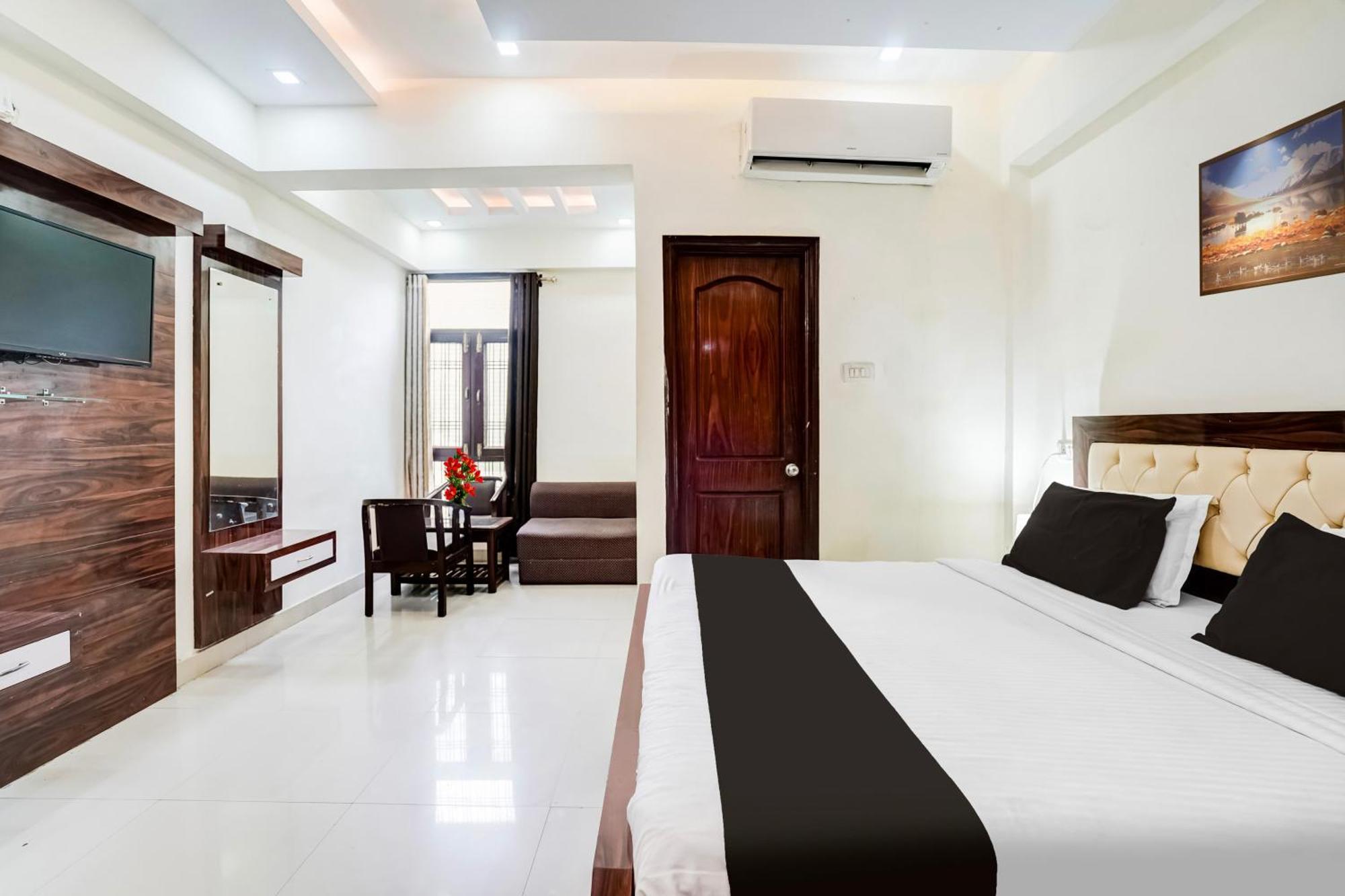 OYO 30849 Hotel Natraj INN Bijnaur Exterior foto